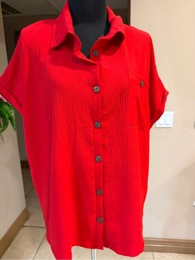 Love Red Button-Front Short Sleeve Shirt